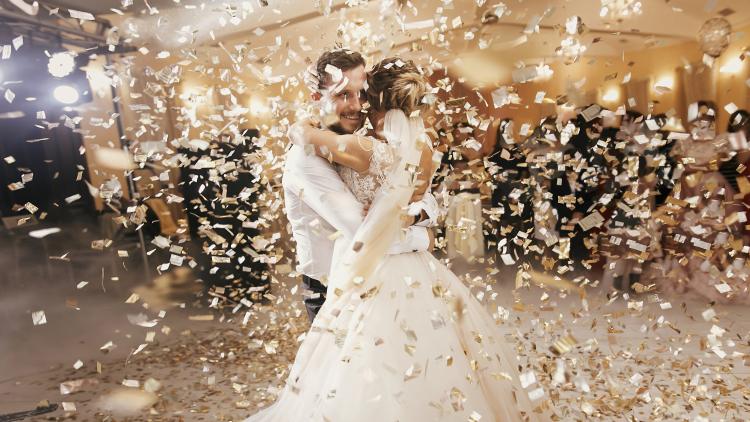 main of Every Item Needs To Get Checked Off the Wedding Checklist Before the Big Day